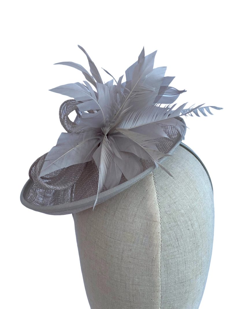 Light Grey Feather Disc Fascinator - Image 3