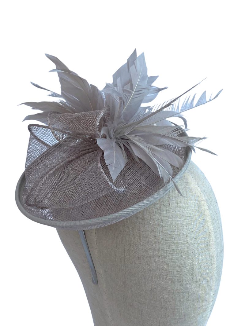 Light Grey Feather Disc Fascinator - Image 4