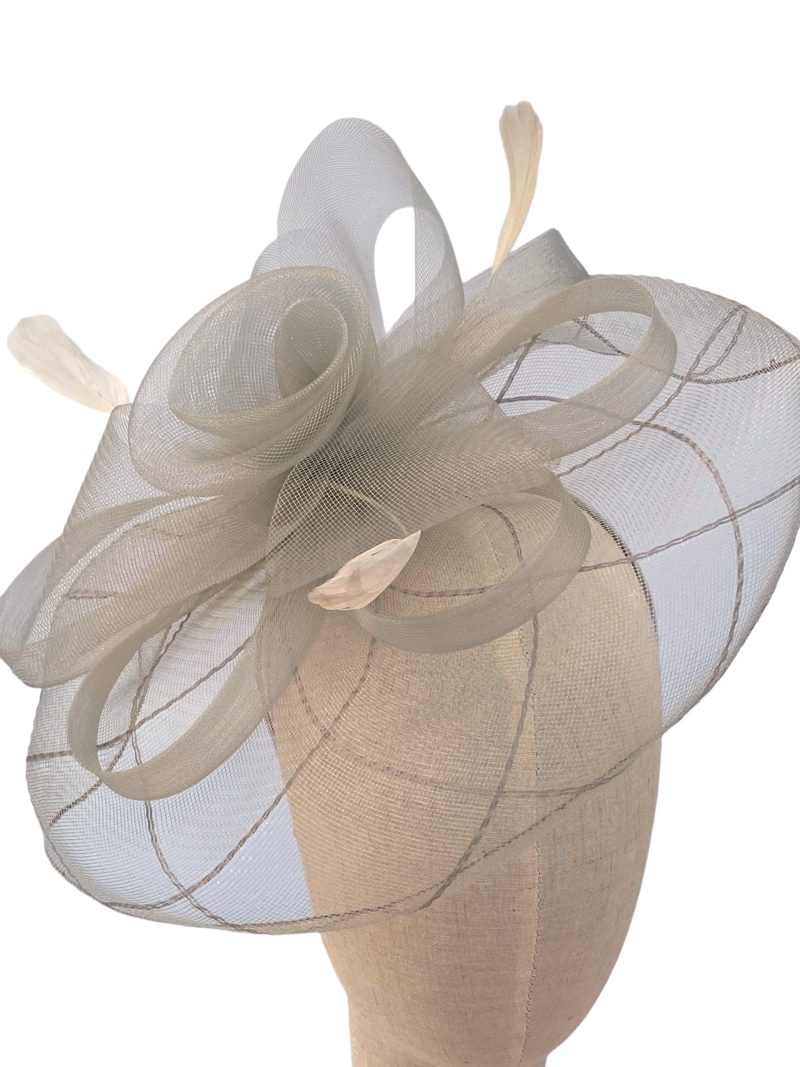 Grey Large Mesh Fascinator - Image 3