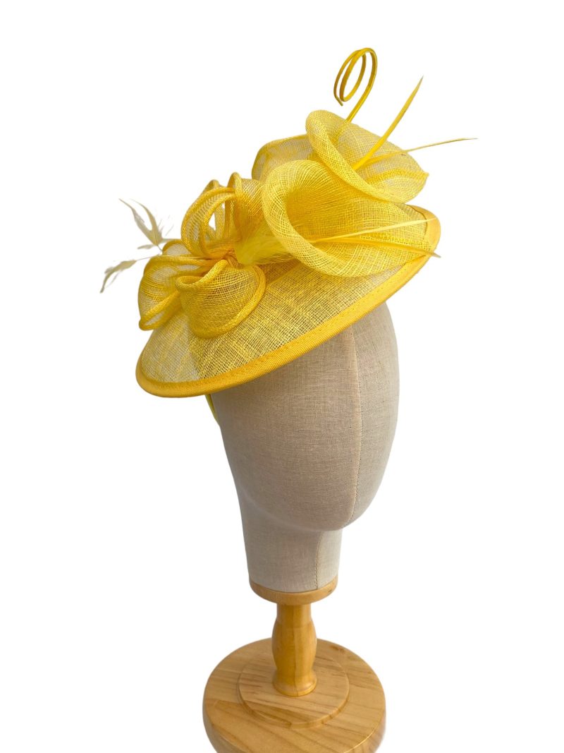 Yellow Calla Lily Sinamay Fascinator