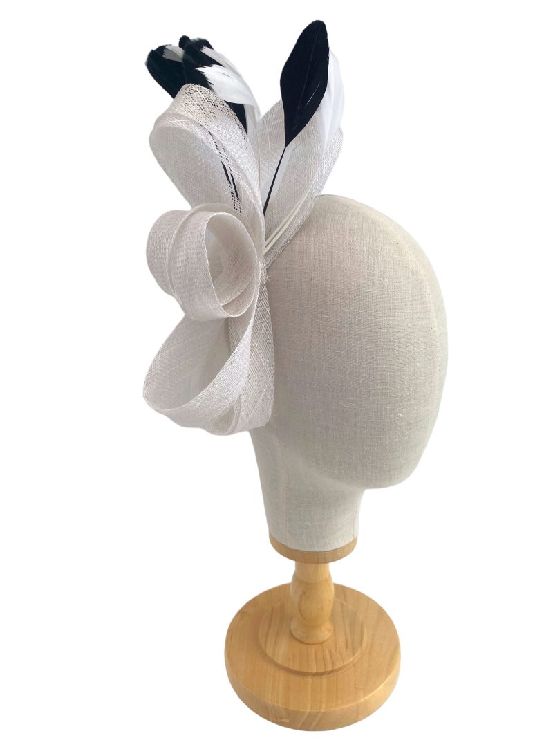 White Elegant Sinamay Fascinator With Black And White Goose Feathers - Image 5